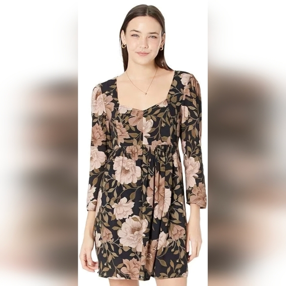 saltwater LUXE Dresses & Skirts - Saltwater LUXE Black and Cream Floral Long Sleeve Dress